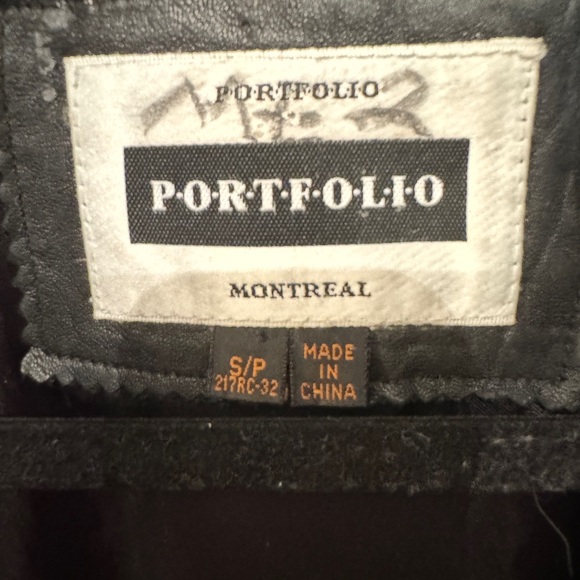 Beautiful, genuine leather women’s biker jacket in black - Picture 4 of 4